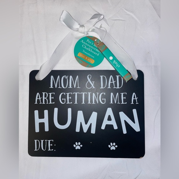 Other - CHALKBOARD PET ANNOUNCER WITH CHALK